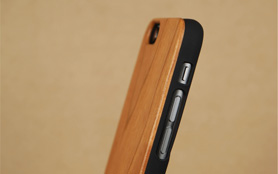 iPhone Wood case